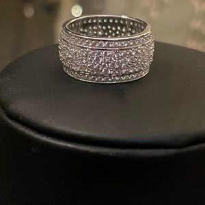 Sterling silver BellaLuce cz band ring 6.56 kt. Size 10